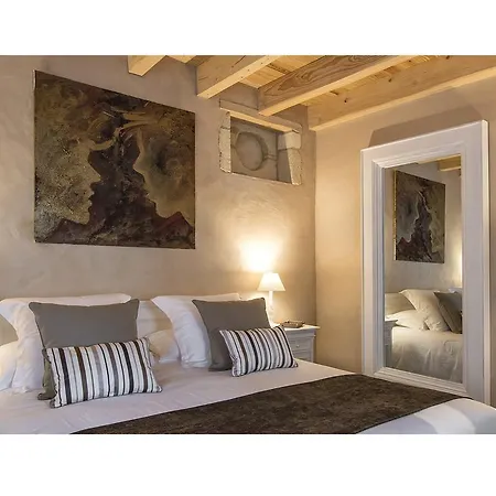 לינה וארוחת בוקר La Sauternaise, Luxury Boutique 4*