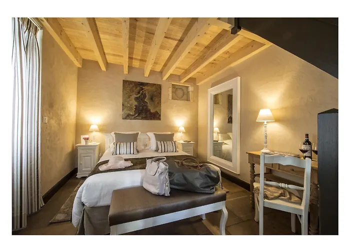 La Sauternaise, Luxury Boutique